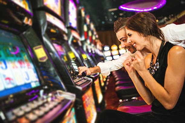 mpo0808 platform showing slot games, live casino, and sportsbook sections